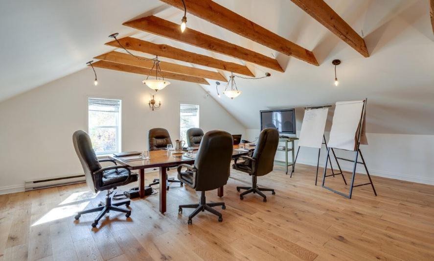 Auberge West Brome Екстериор снимка