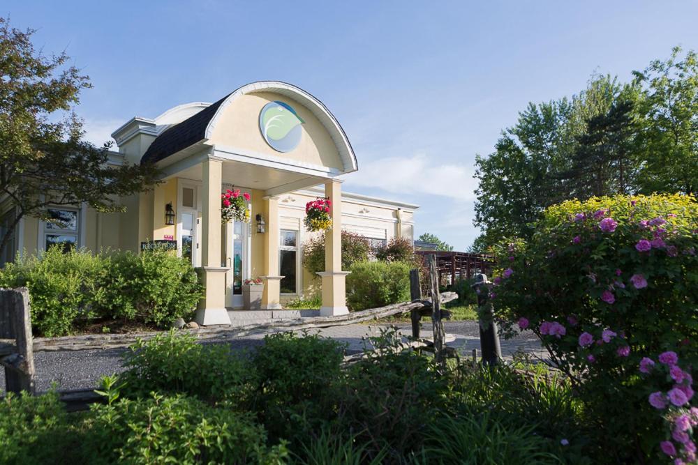 Auberge West Brome Екстериор снимка