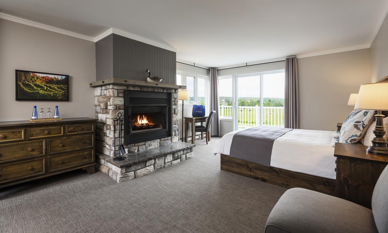 Auberge West Brome Екстериор снимка