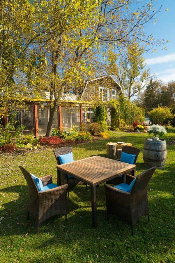 Auberge West Brome Екстериор снимка